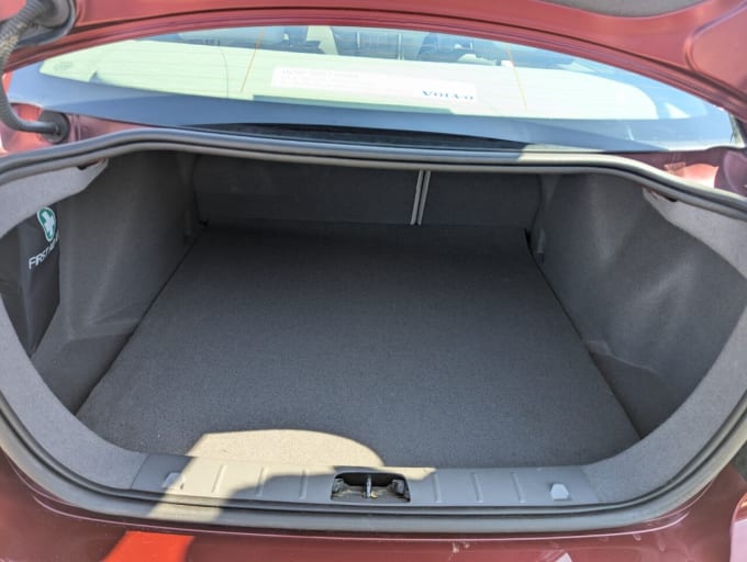 2025 Volvo S40