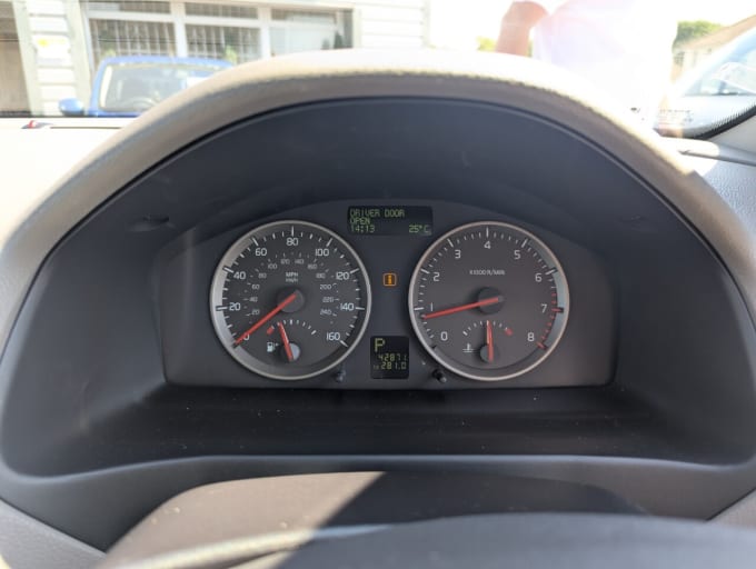 2025 Volvo S40
