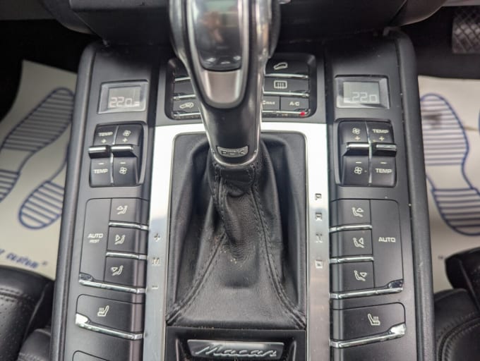 2015 Porsche Macan