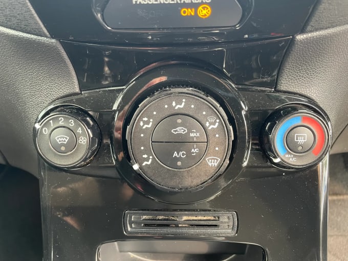 2017 Ford Fiesta