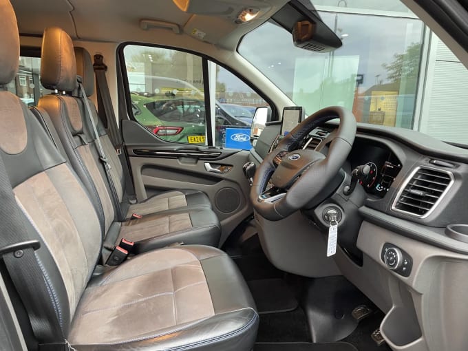 2022 Ford Transit Custom