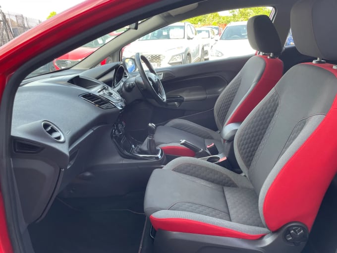 2015 Ford Fiesta
