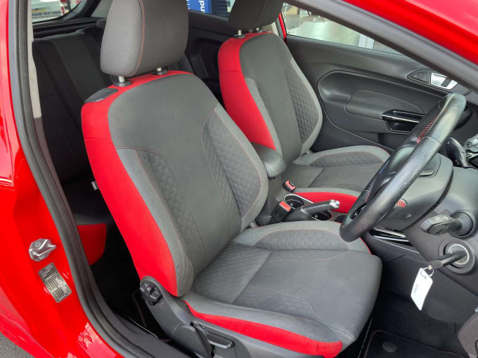 2015 Ford Fiesta