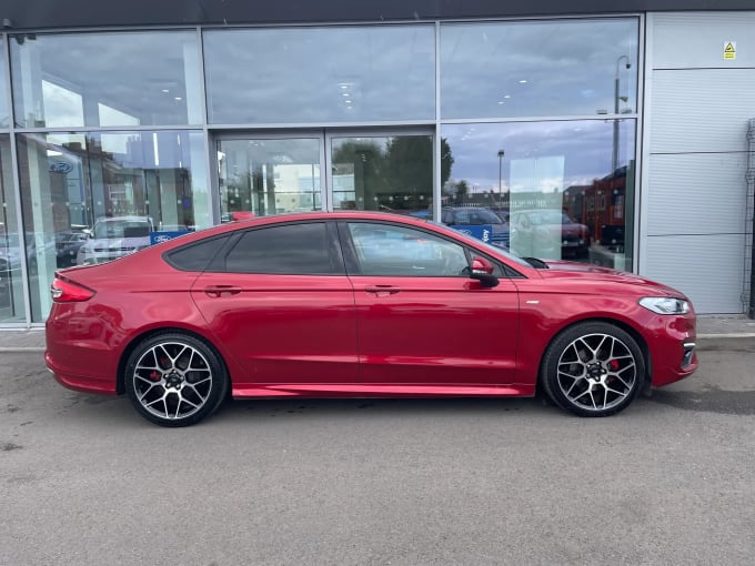 2022 Ford Mondeo