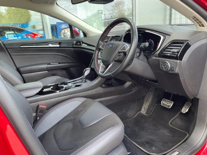 2022 Ford Mondeo