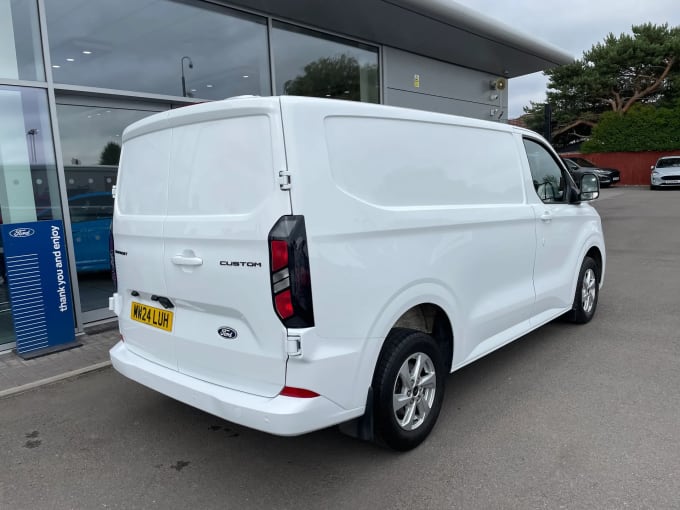 2024 Ford Transit Custom