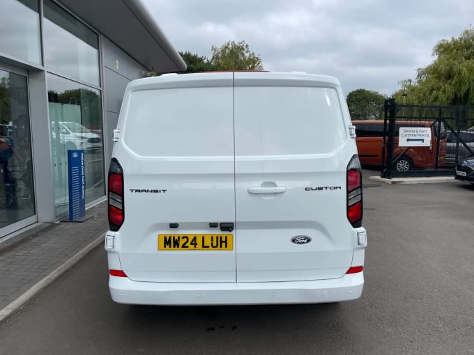 2024 Ford Transit Custom