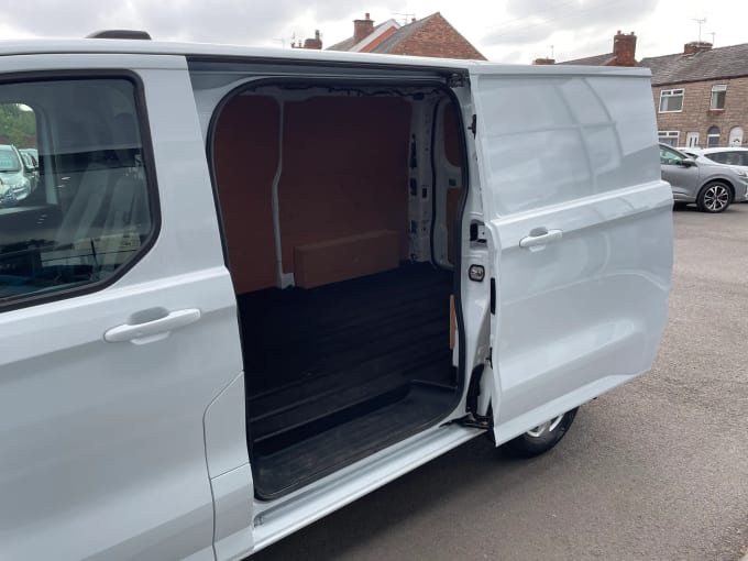 2024 Ford Transit Custom