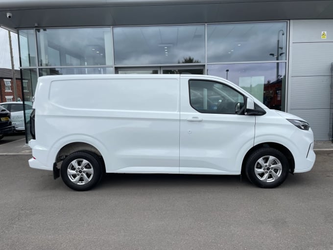 2024 Ford Transit Custom