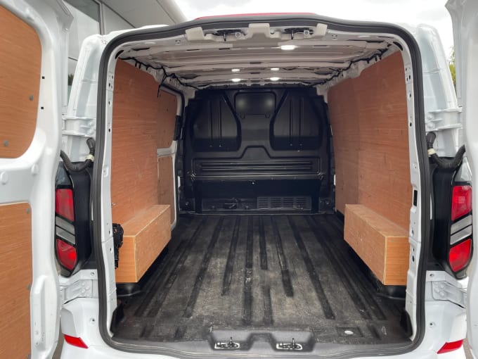 2024 Ford Transit Custom