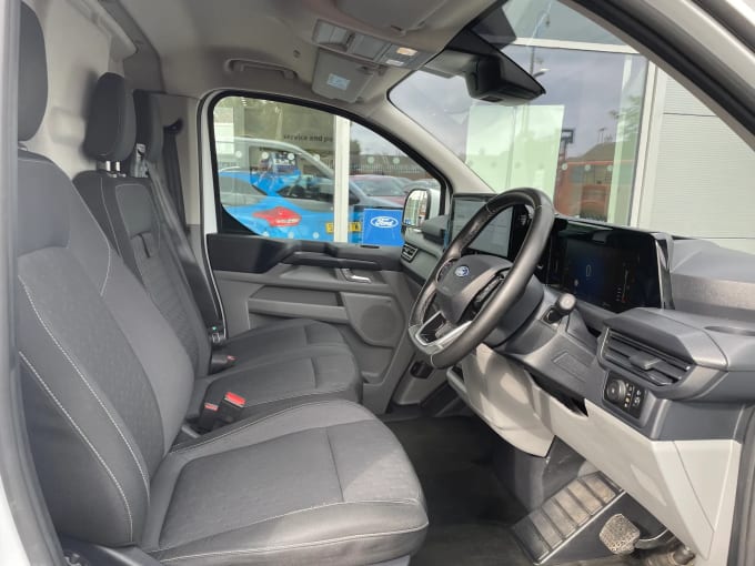 2024 Ford Transit Custom