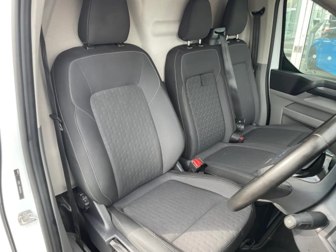 2024 Ford Transit Custom