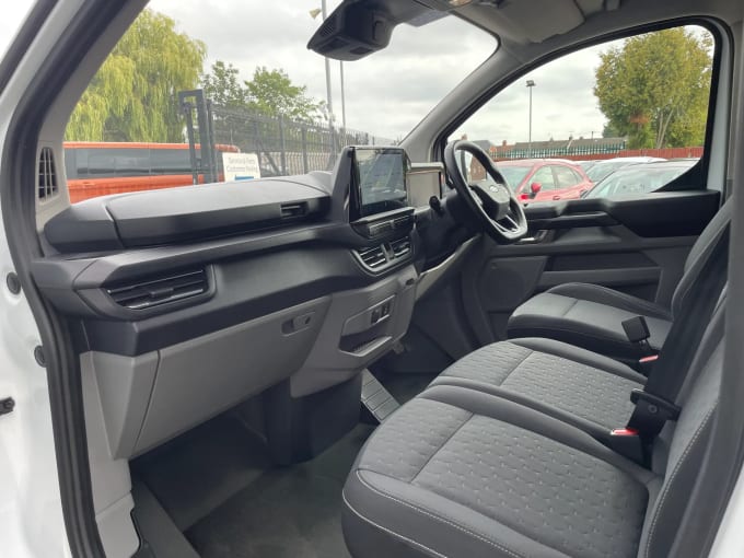 2024 Ford Transit Custom