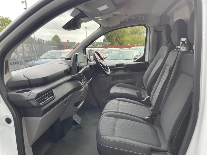 2024 Ford Transit Custom