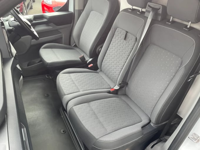 2024 Ford Transit Custom