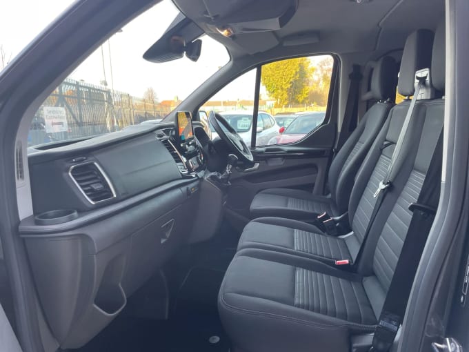 2023 Ford Transit Custom