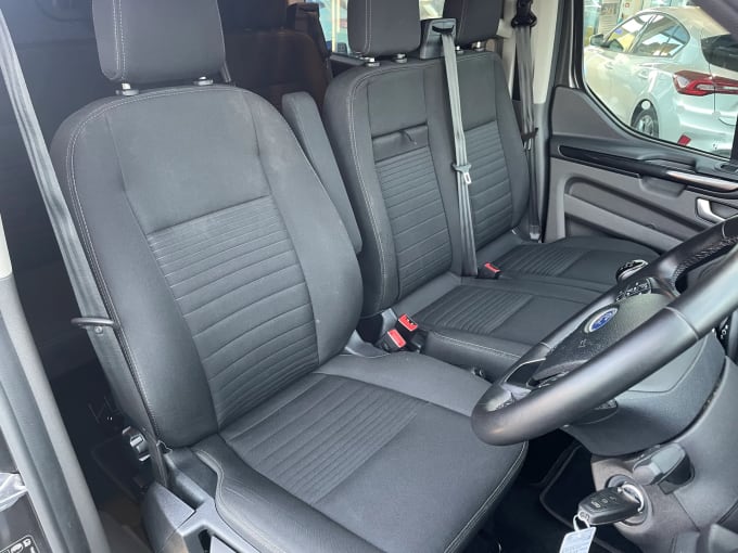 2023 Ford Transit Custom