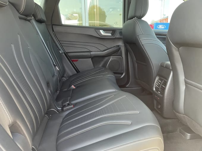 2022 Ford Kuga
