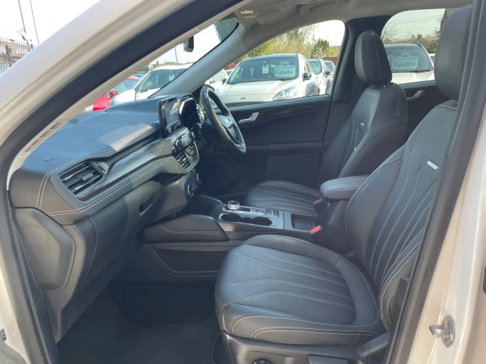 2022 Ford Kuga