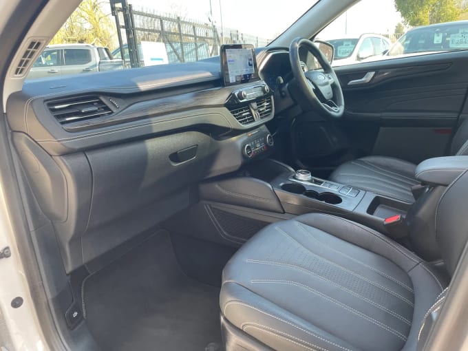 2022 Ford Kuga