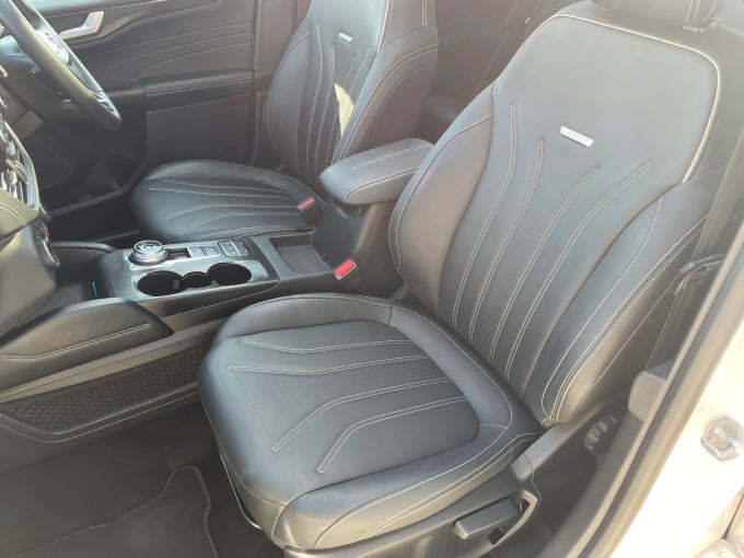 2022 Ford Kuga