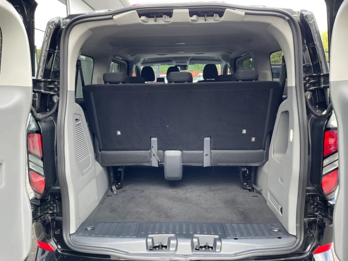 2024 Ford Transit Custom