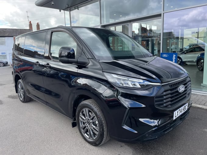 2024 Ford Transit Custom