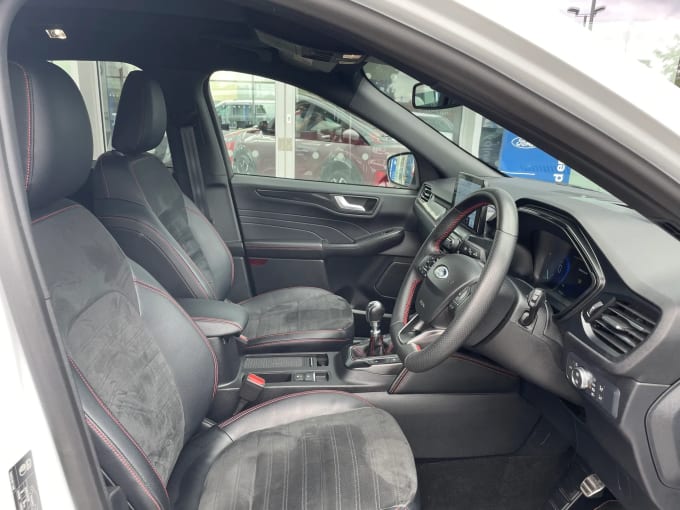 2022 Ford Kuga