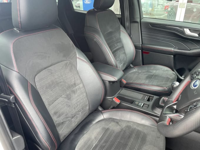 2022 Ford Kuga