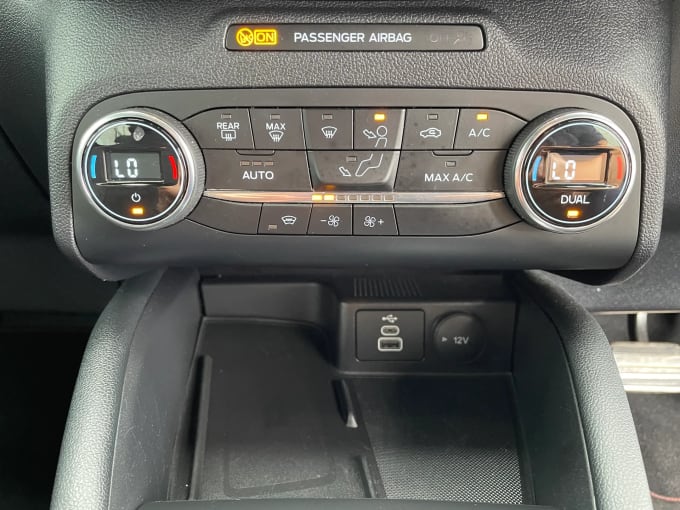2022 Ford Kuga