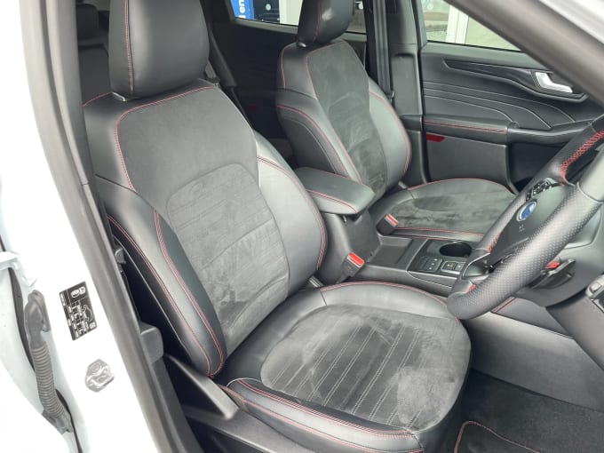 2022 Ford Kuga