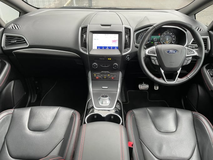 2022 Ford S-max