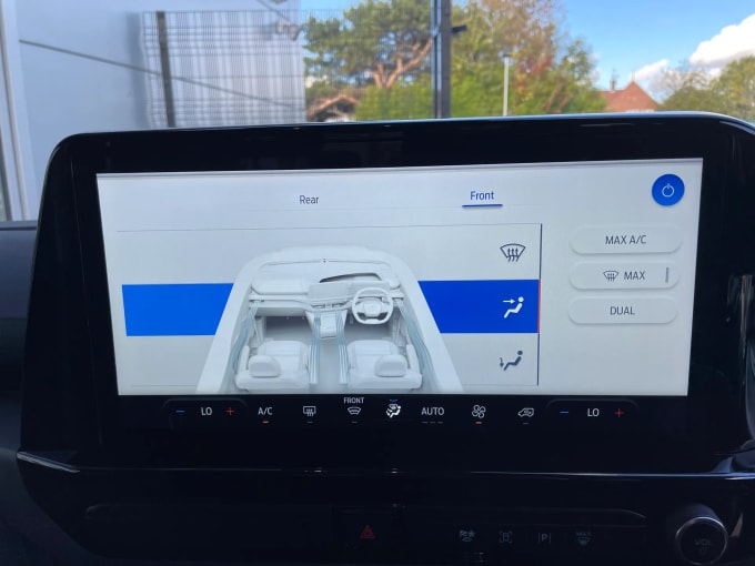 2024 Ford Tourneo Custom