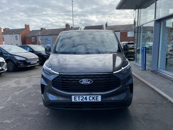 2024 Ford Tourneo Custom