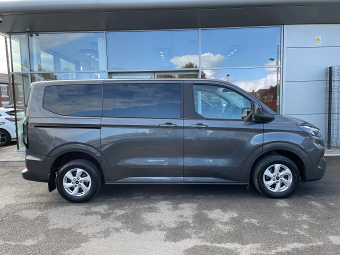 2024 Ford Tourneo Custom