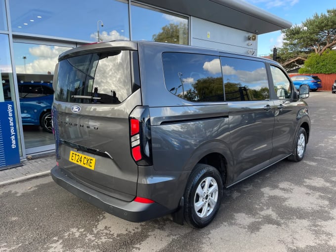 2024 Ford Tourneo Custom