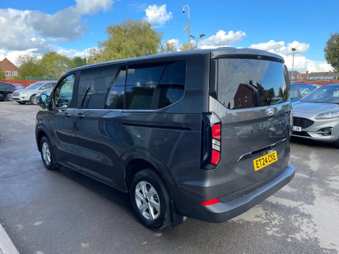 2024 Ford Tourneo Custom