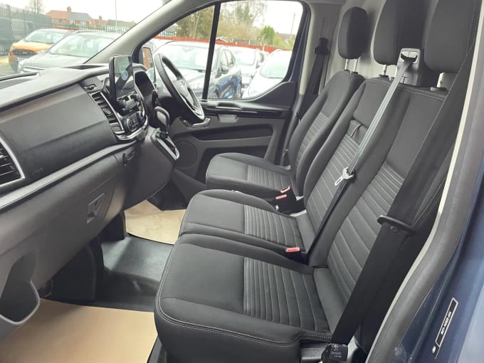 2023 Ford Transit Custom