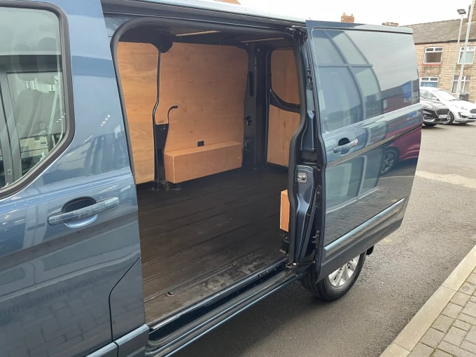 2023 Ford Transit Custom