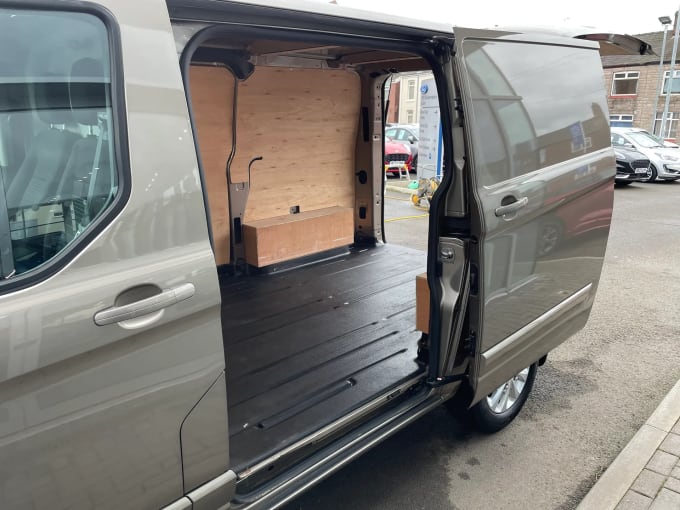 2023 Ford Transit Custom