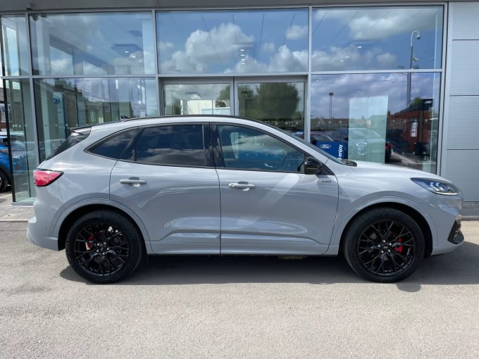 2023 Ford Kuga