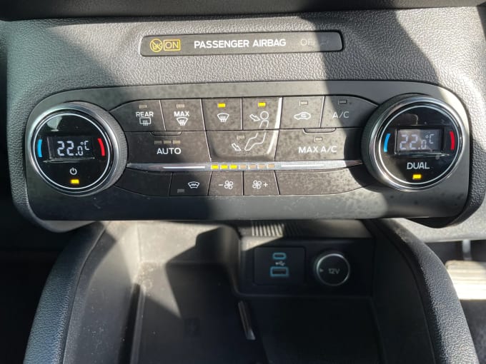 2020 Ford Kuga
