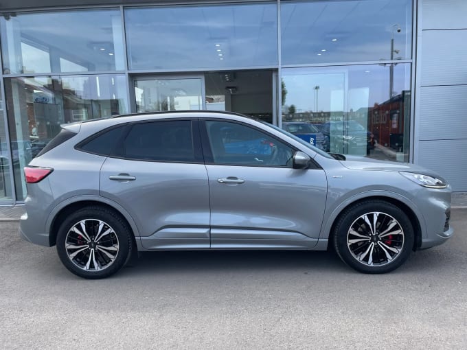 2022 Ford Kuga