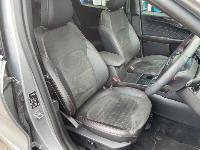 2022 Ford Kuga
