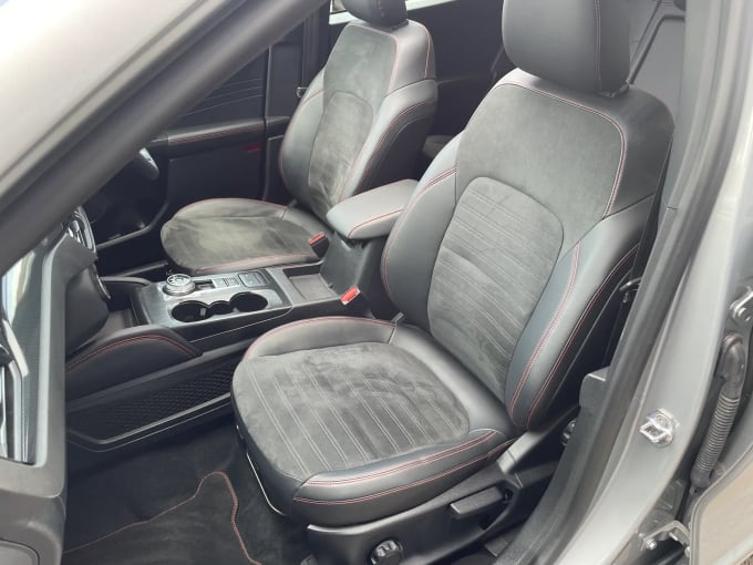 2022 Ford Kuga
