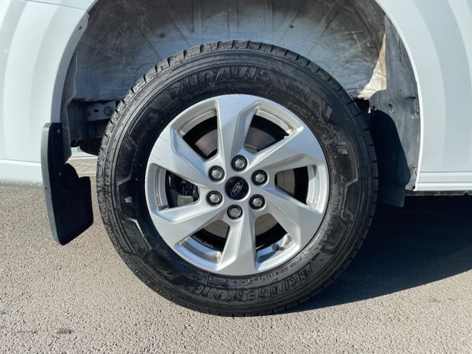 2024 Ford Transit Custom