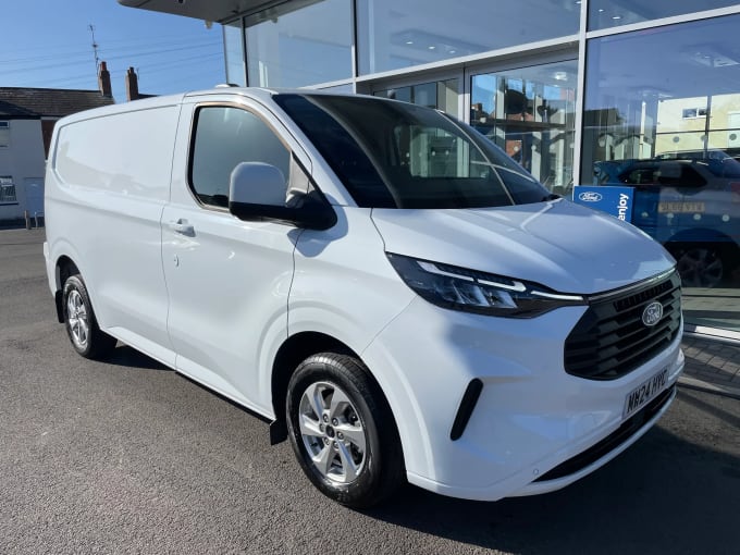 2024 Ford Transit Custom