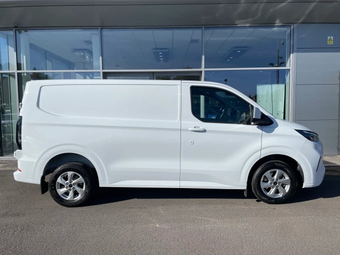 2024 Ford Transit Custom