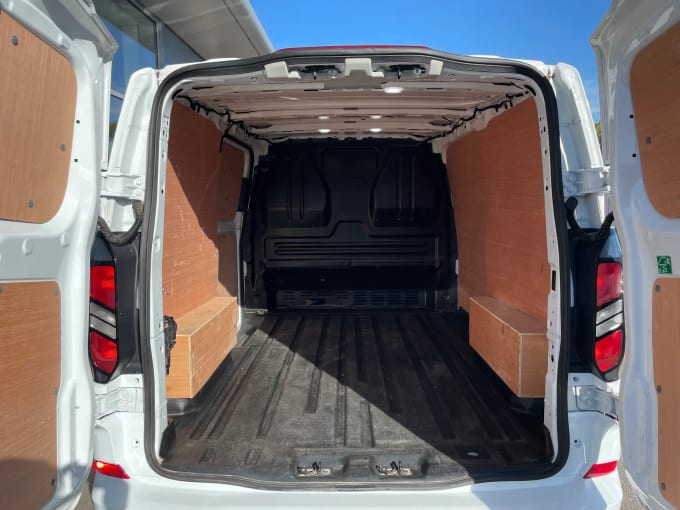 2024 Ford Transit Custom