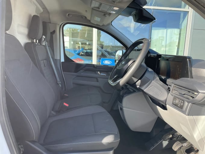 2024 Ford Transit Custom